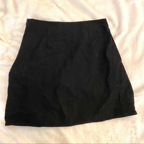 Black skirt - Picture 1 of 1